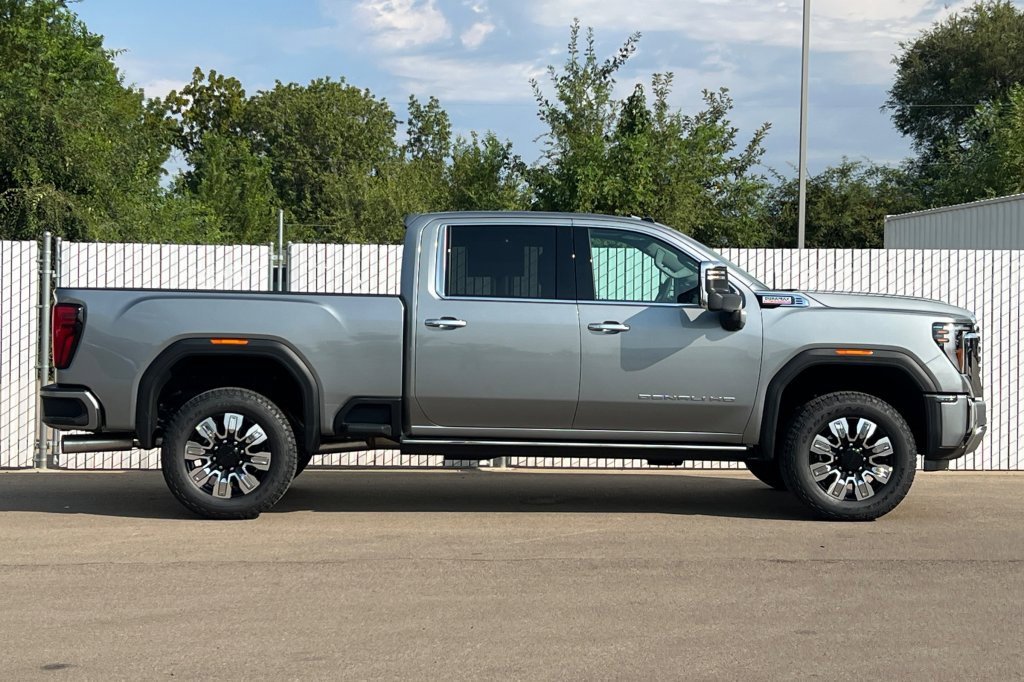 New 2026 GMC Sierra 2500 Denali w/ Technology Package image 3