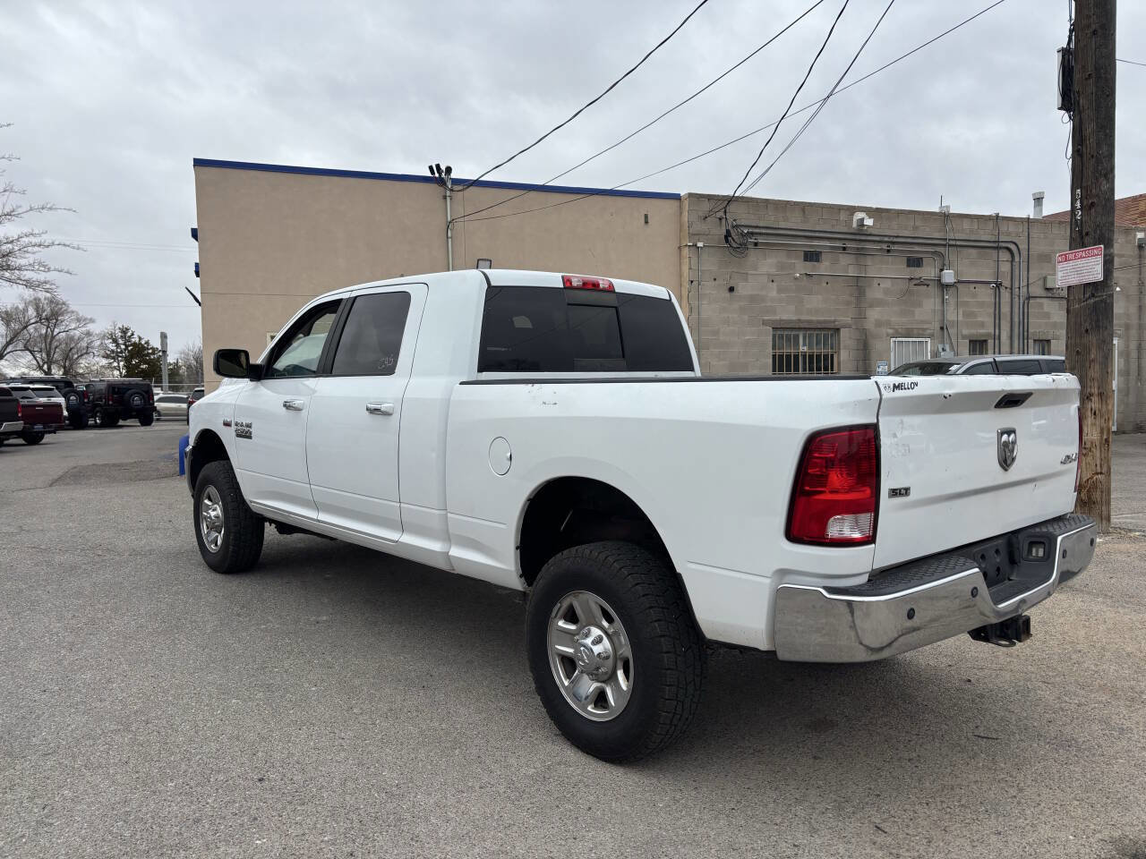 Used 2014 RAM 2500 SLT w/ Luxury Group AWD/4WD image 5