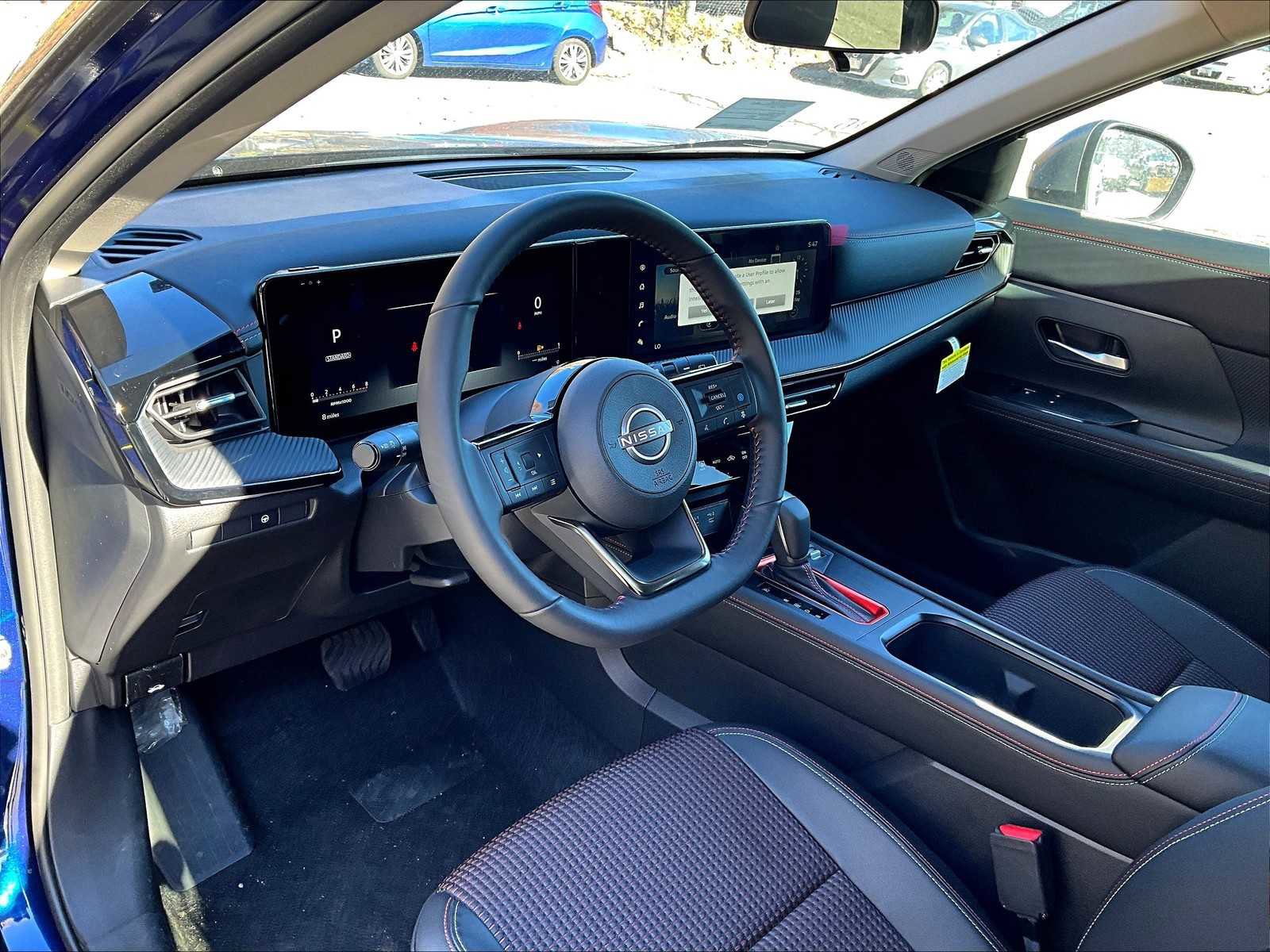 New 2025 Nissan Kicks SR image 7