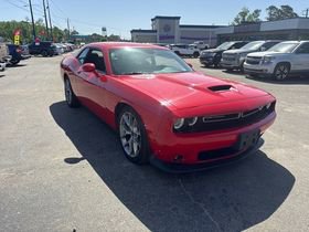 Used 2022 Dodge Challenger GT RWD image 3