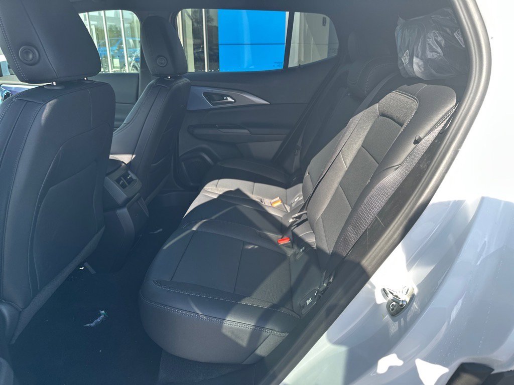 New 2026 Chevrolet Equinox EV LT image 21