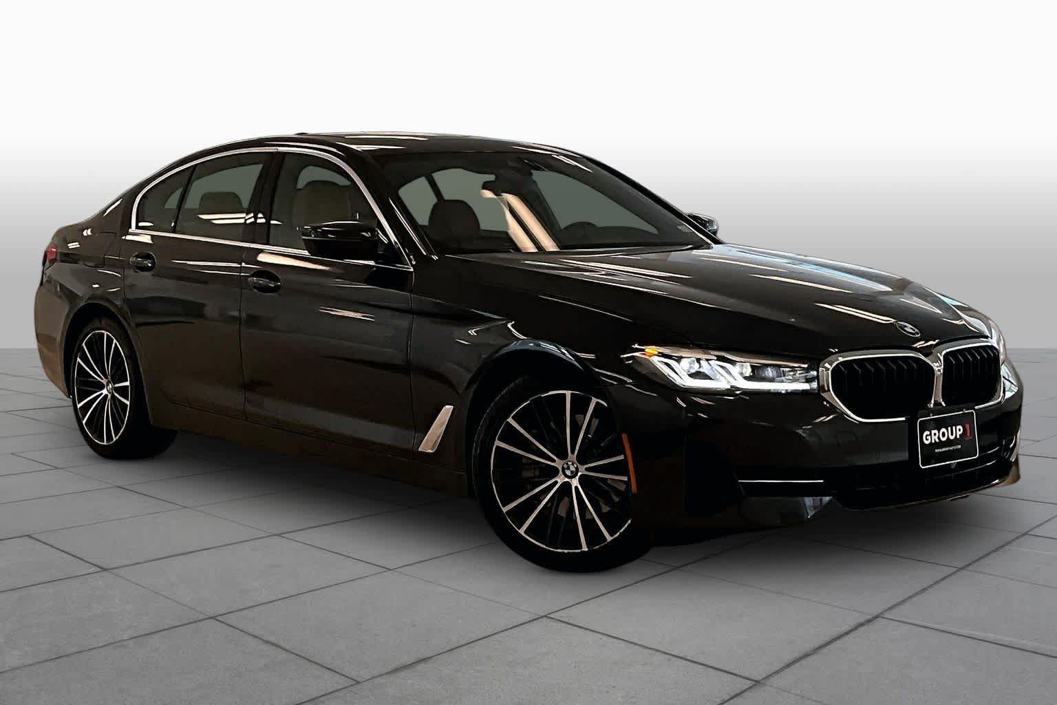 Used 2023 BMW 530i w/ Premium Package RWD image 2