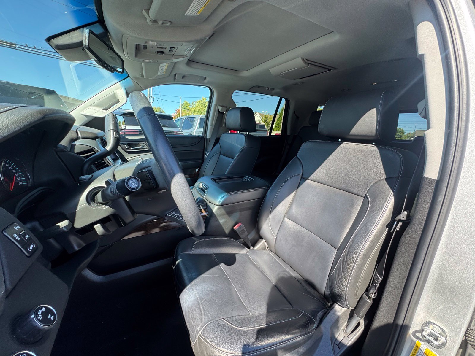 Used 2018 Chevrolet Tahoe LT AWD/4WD image 15