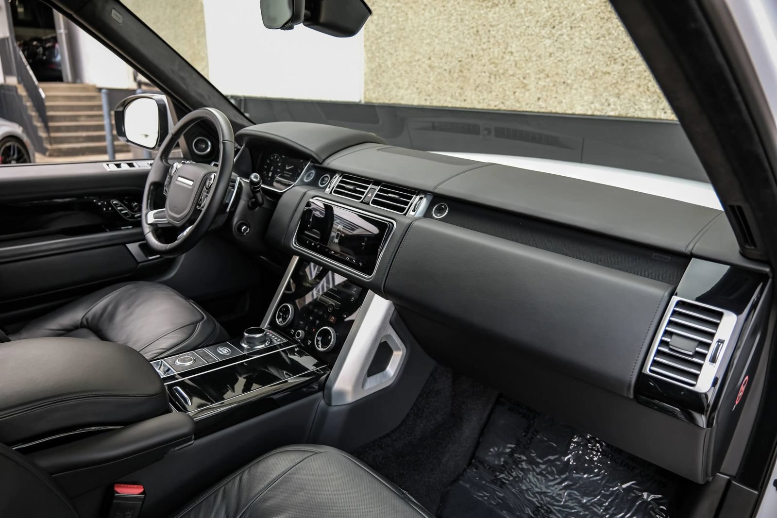 Used 2018 Land Rover Range Rover Autobiography AWD/4WD image 9