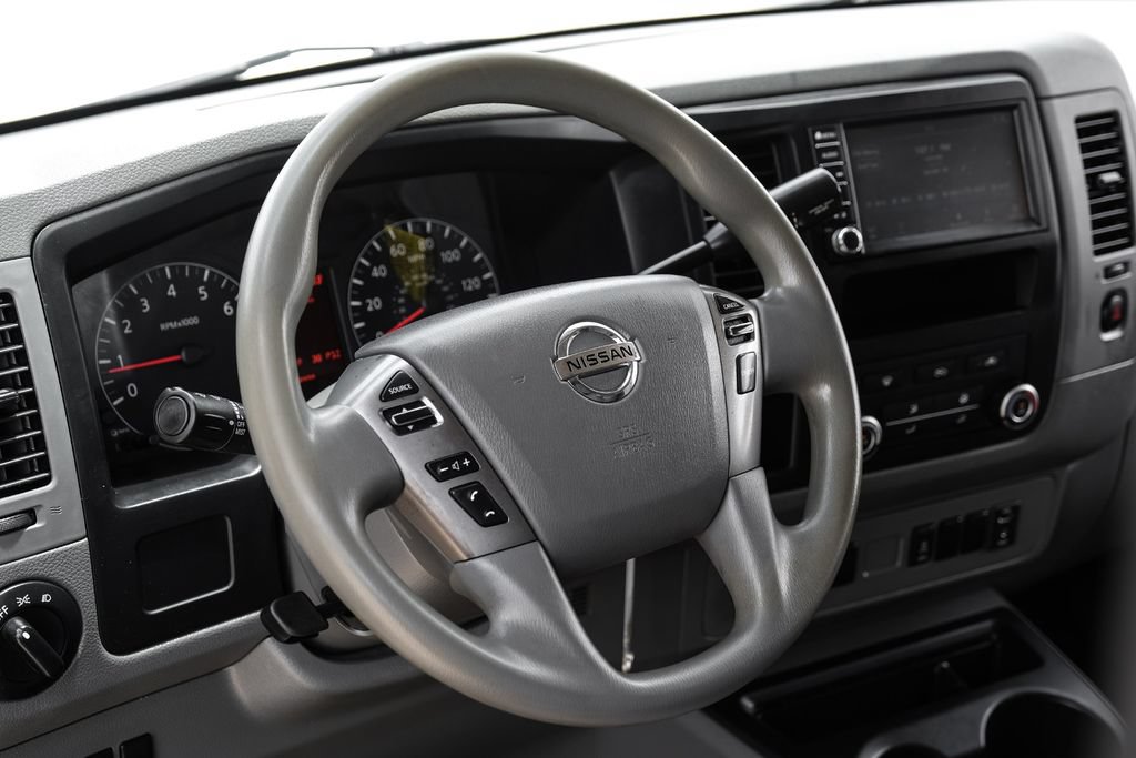 Used 2020 Nissan NV 2500 SV RWD image 11