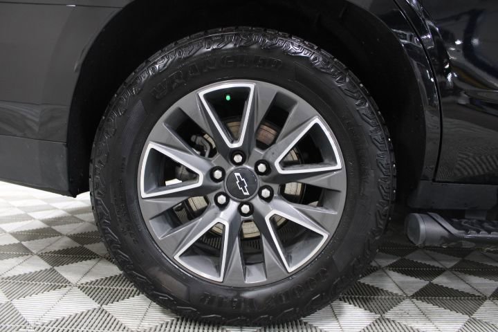 Used 2024 Chevrolet Tahoe Z71 w/ Z71 Off-Road Package AWD/4WD image 45