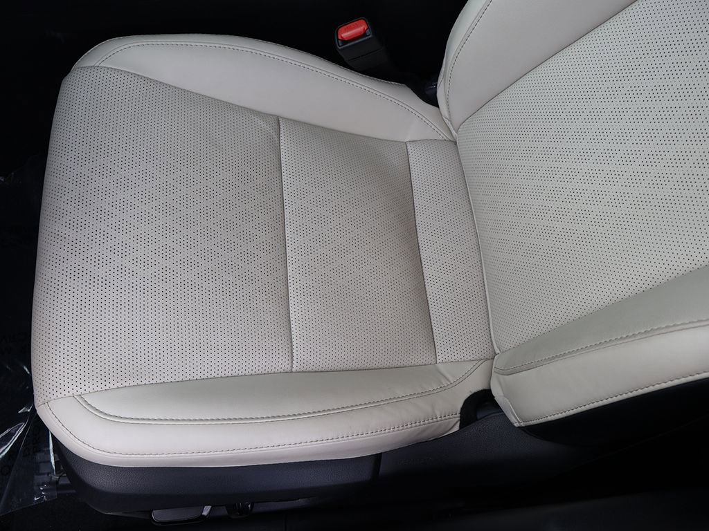 Used 2025 Lexus RX 350 w/ Convenience Package AWD/4WD image 32