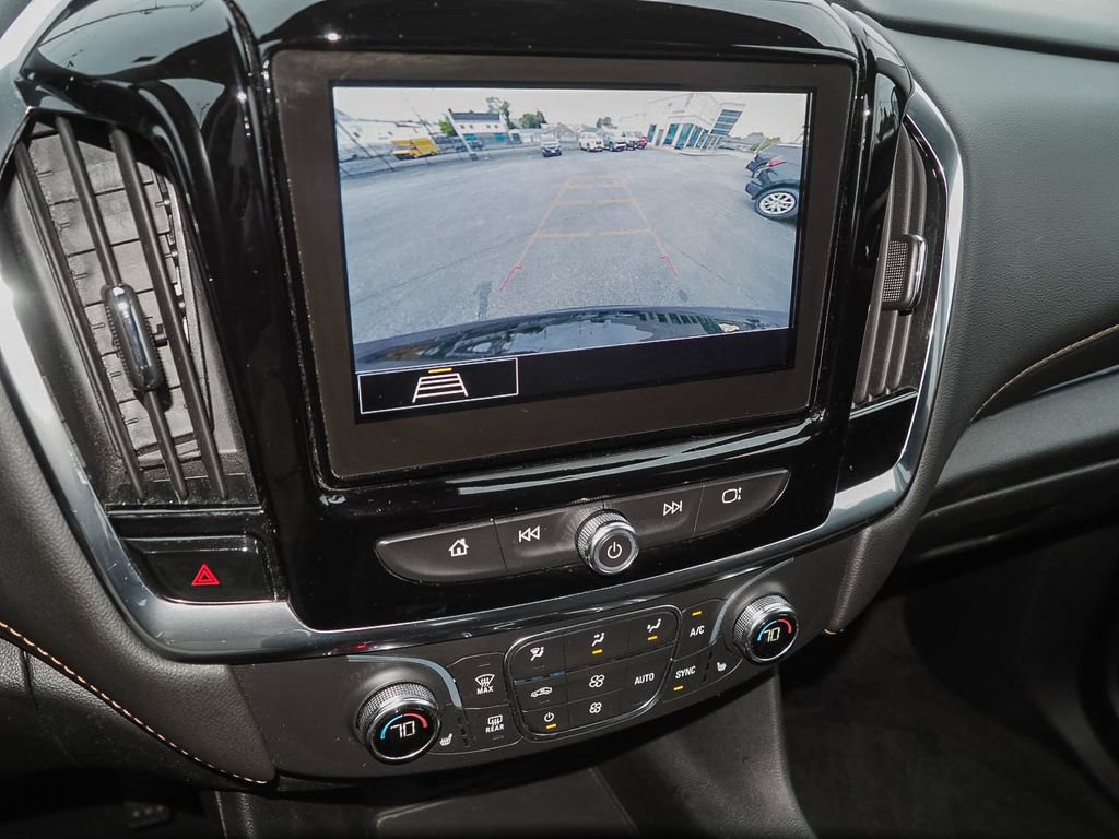 Used 2020 Chevrolet Traverse LT FWD image 12