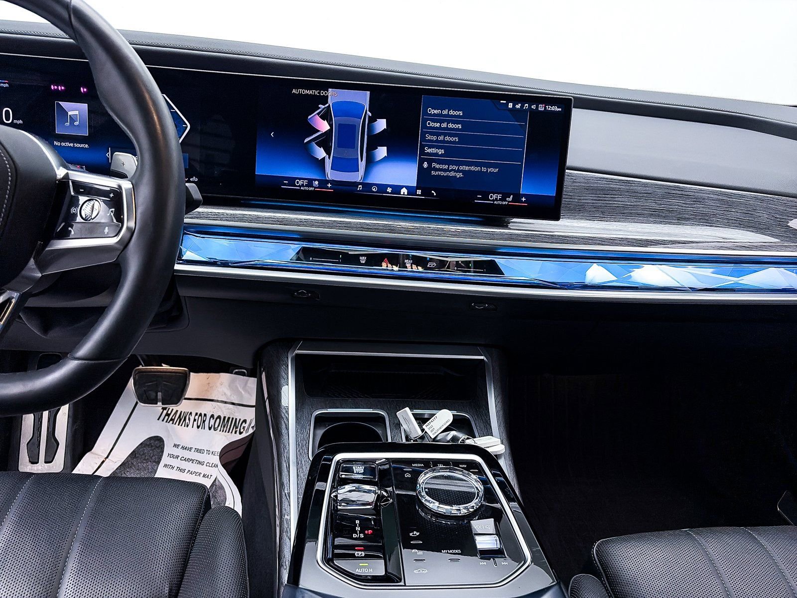 Used 2023 BMW 740i w/ Executive Package image 26