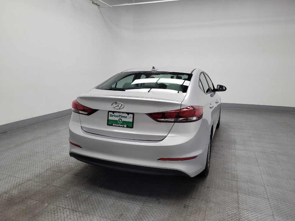Used 2017 Hyundai Elantra SE image 7