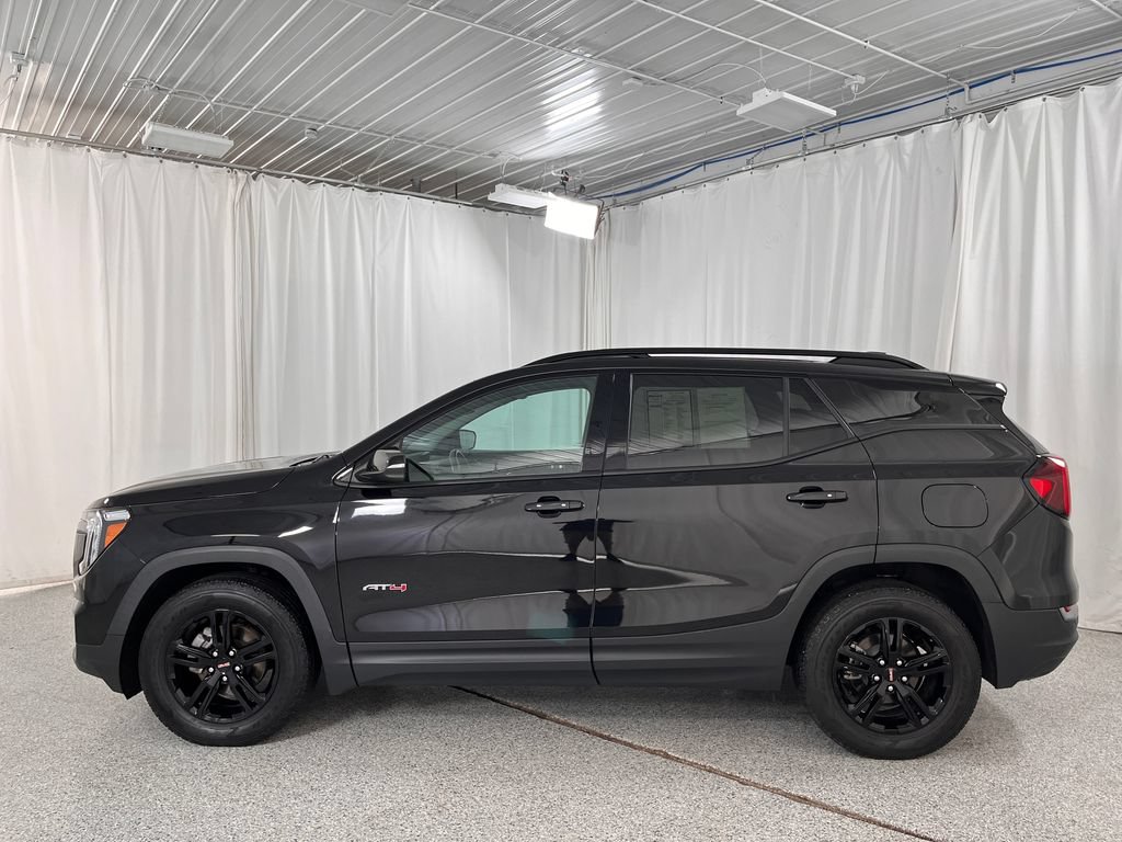Used 2022 GMC Terrain AT4 AWD/4WD image 9