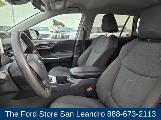 Used 2023 Toyota RAV4 XLE image 16