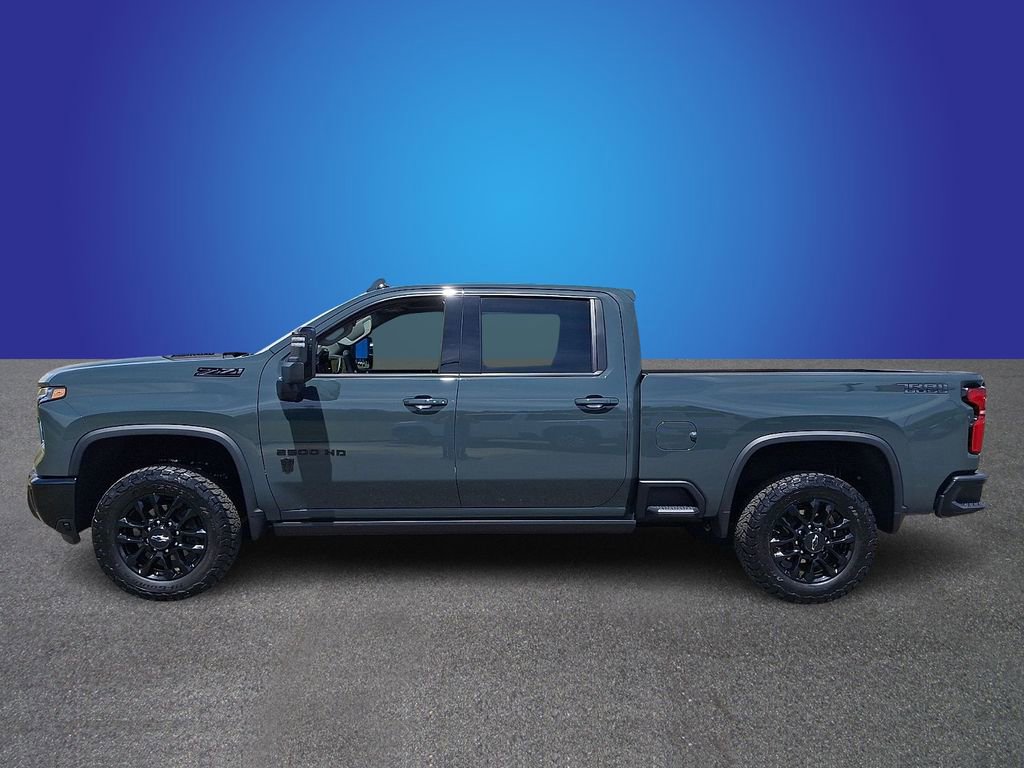 Used 2025 Chevrolet Silverado 2500 LTZ w/ LTZ Plus Package AWD/4WD image 7