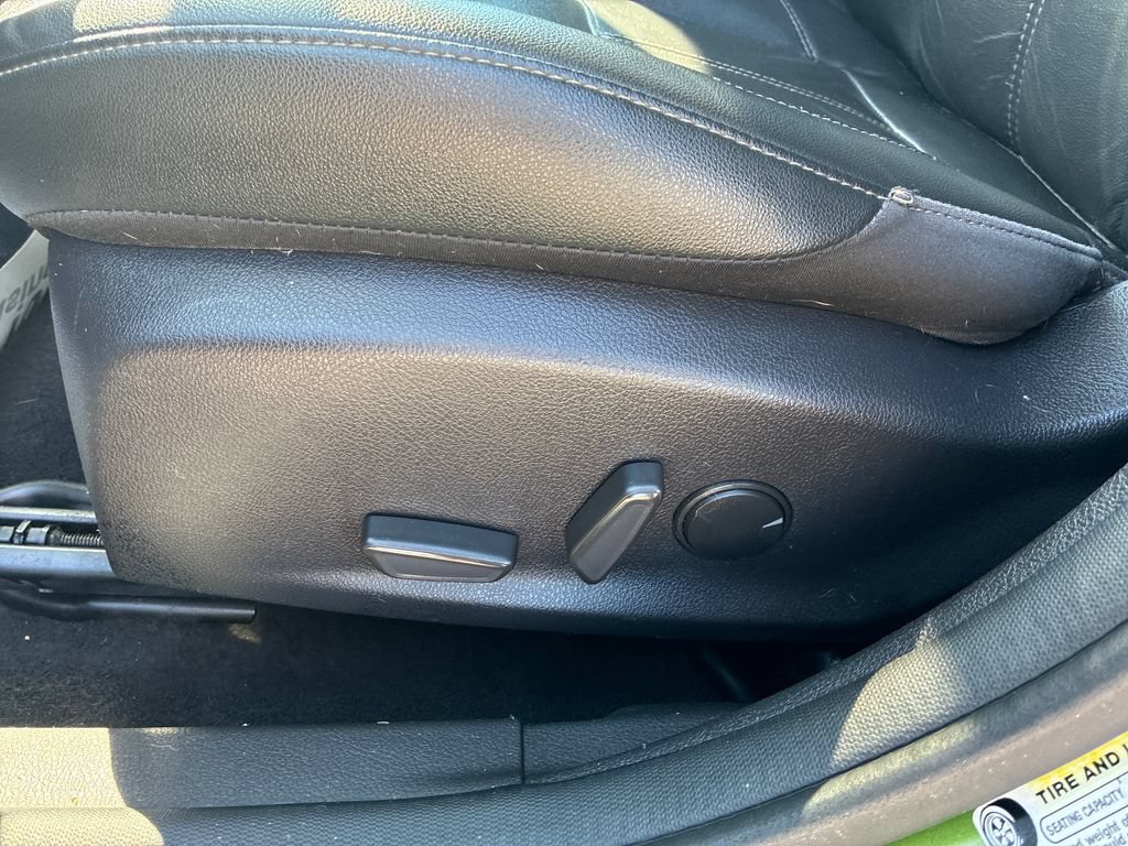 Used 2018 Ford Focus Titanium FWD image 11