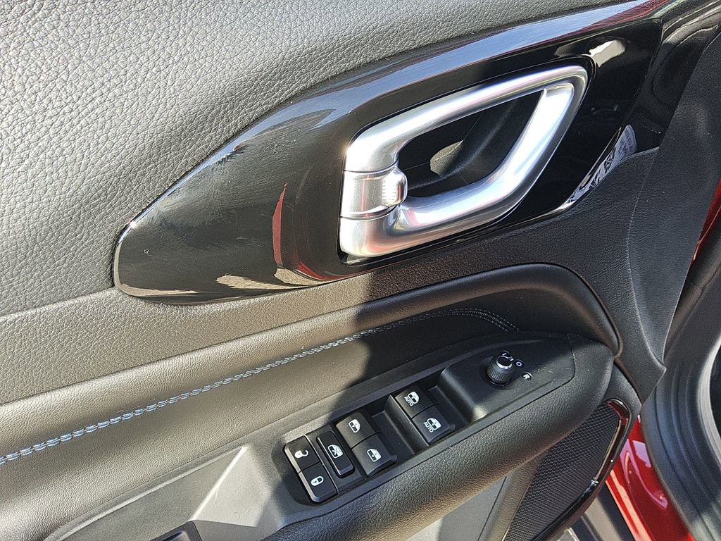 New 2026 Jeep Compass Latitude image 18