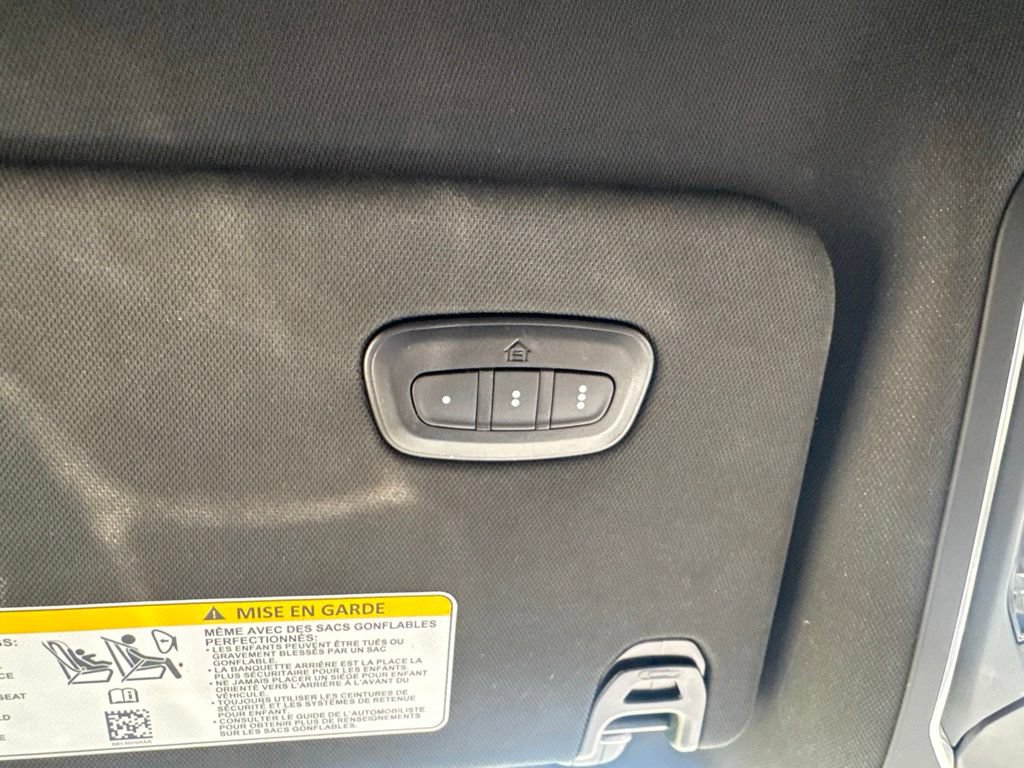 Used 2024 Jeep Wagoneer L Series II RWD image 42