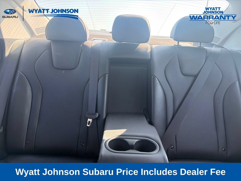 Used 2022 Hyundai Elantra Limited FWD image 28