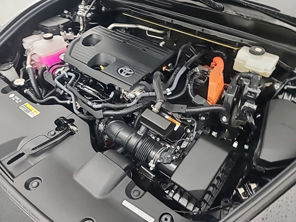 Used 2025 Toyota Crown XLE AWD/4WD image 39