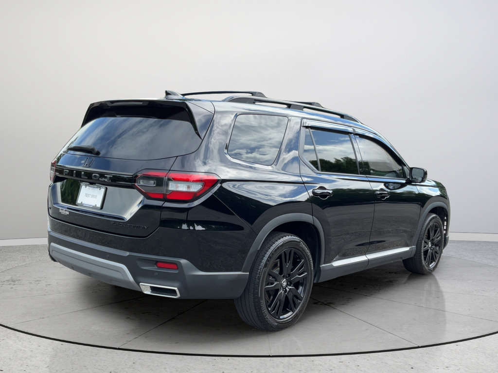 Used 2024 Honda Pilot Elite image 6