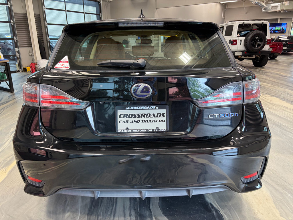 Used 2015 Lexus CT 200h FWD image 30