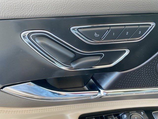 Used 2023 Lincoln Corsair Reserve image 7