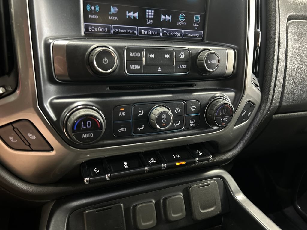 Used 2018 Chevrolet Silverado 1500 LTZ Z71 w/ LTZ Plus Package AWD/4WD image 22