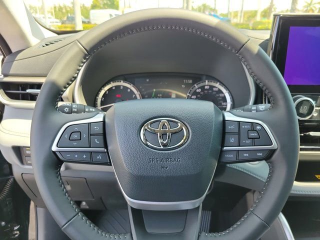 New 2026 Toyota Highlander XLE AWD/4WD image 12