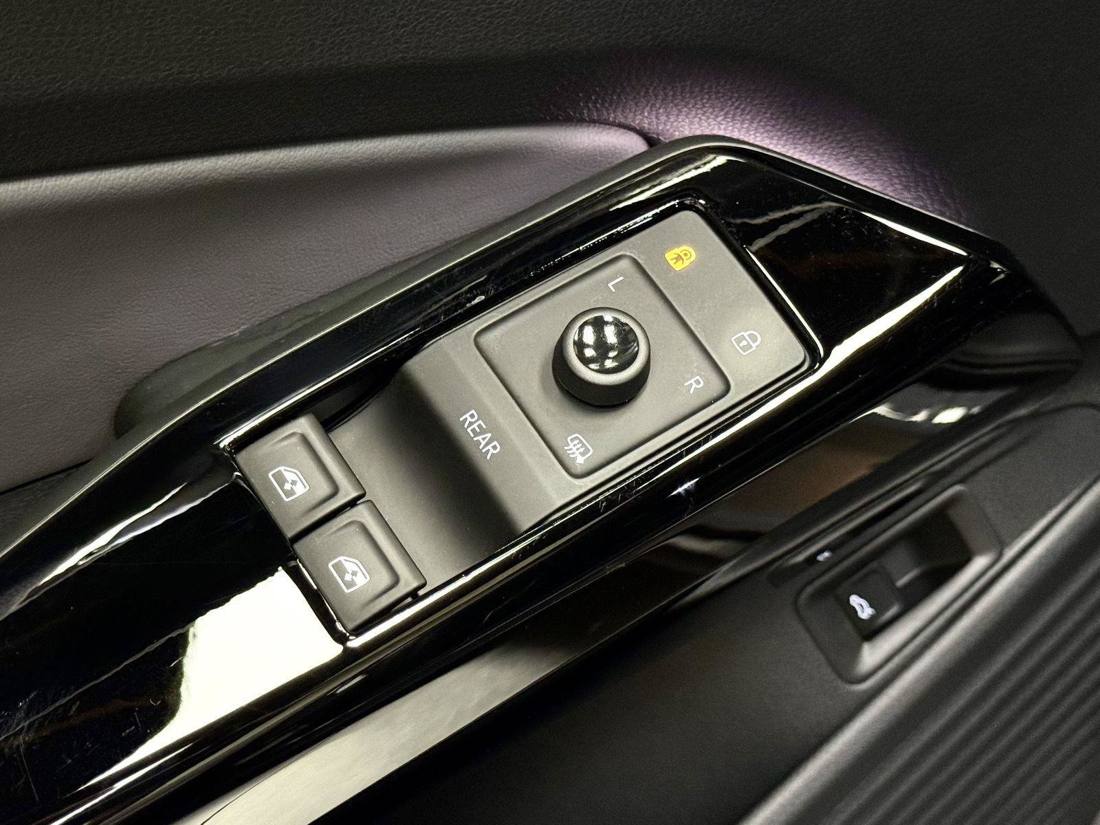 Used 2023 Volkswagen ID.4 S RWD image 13