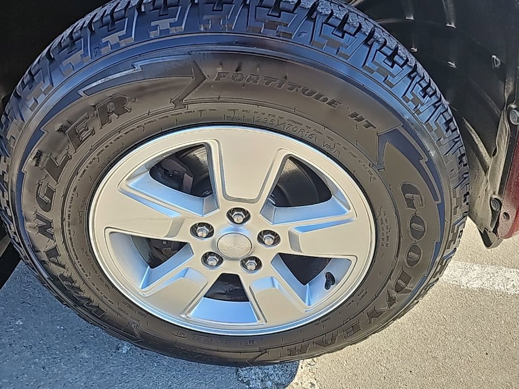 Used 2011 Jeep Liberty Sport w/ Popular Equipment Group image 4