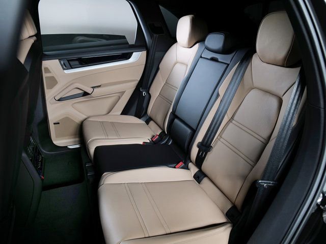 New 2025 Porsche Cayenne S image 13