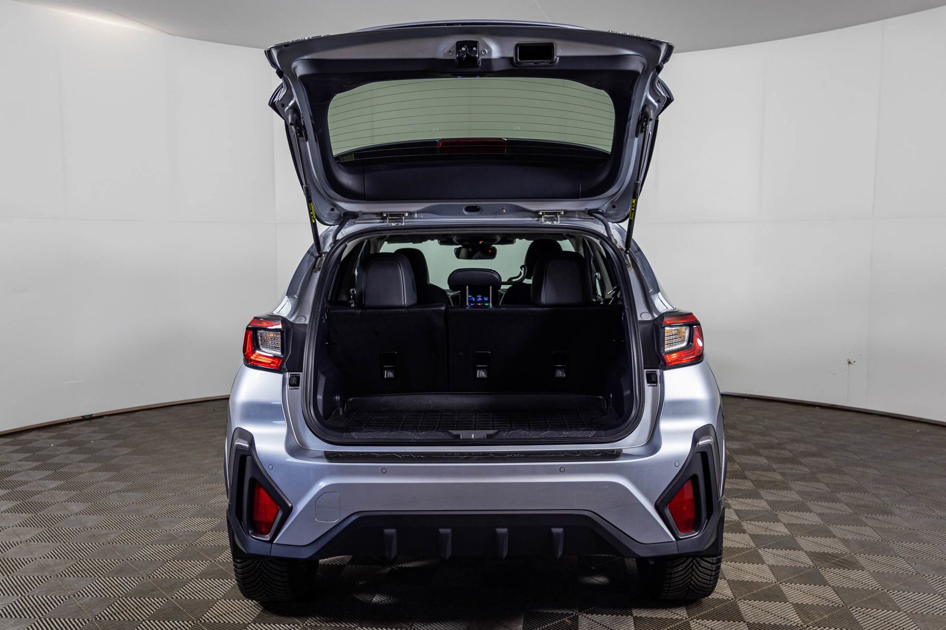 Used 2024 Subaru Crosstrek 2.5i Limited w/ Crosstrek Mirror Package AWD/4WD image 39