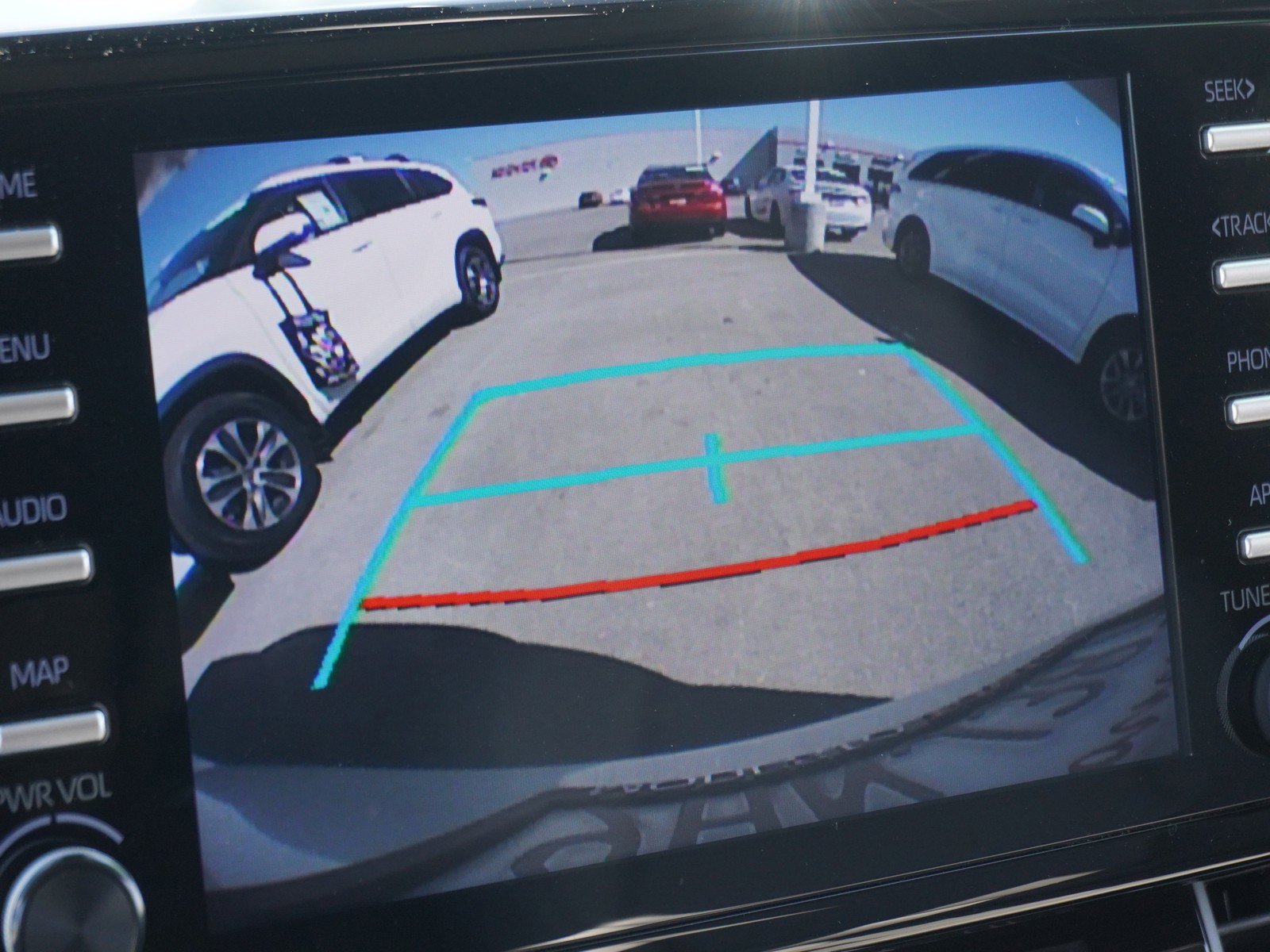 Used 2023 Toyota Sienna XLE image 29