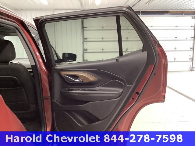 Used 2018 GMC Terrain SLE image 8