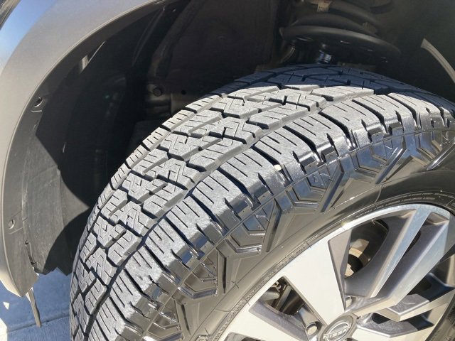 Used 2022 Nissan Pathfinder SL image 48