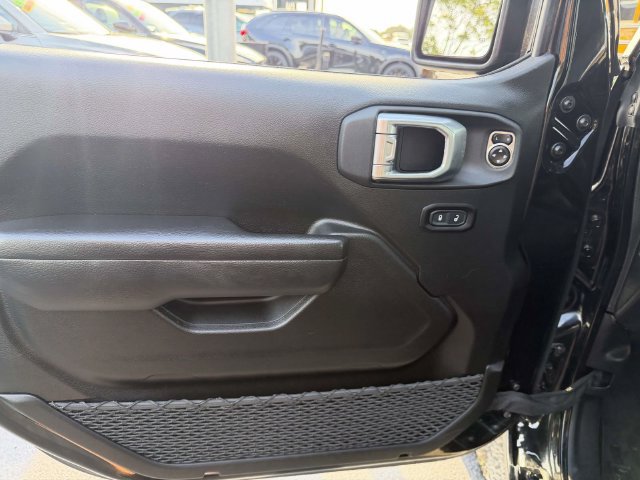 Used 2024 Jeep Wrangler Unlimited Sport AWD/4WD image 17