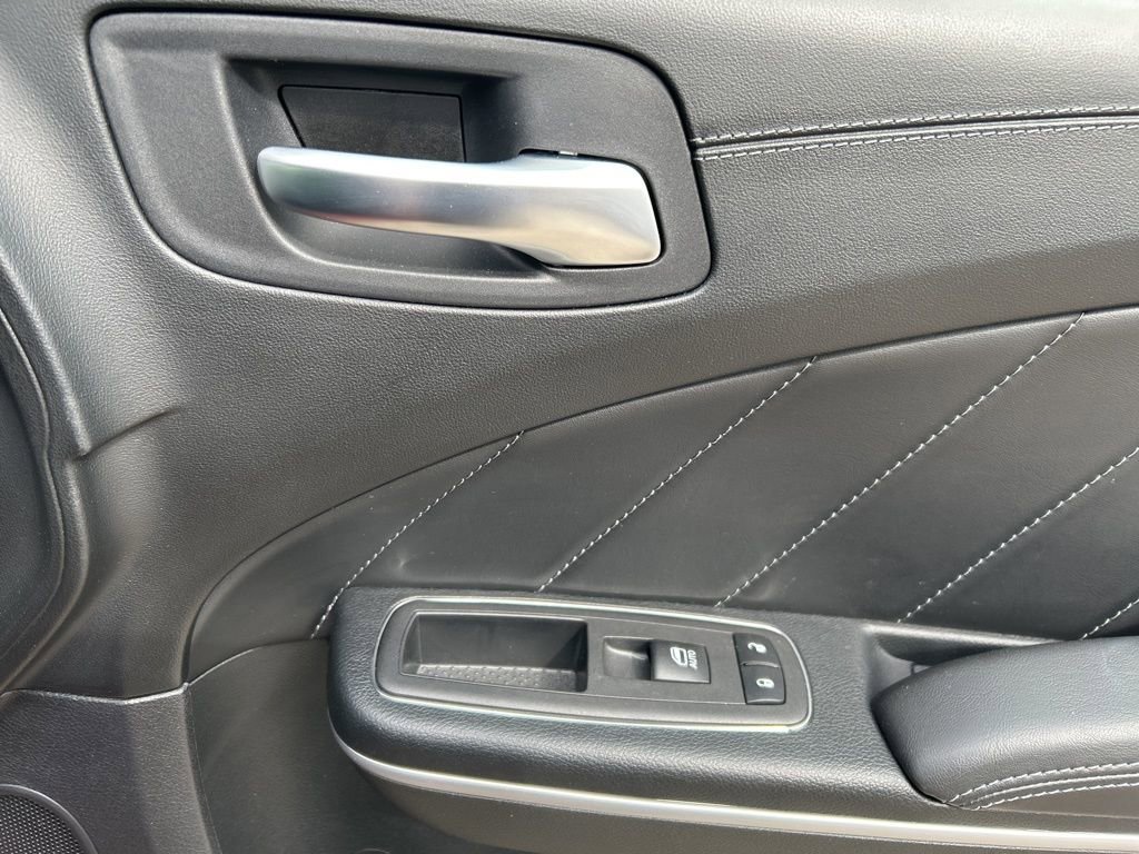 Used 2023 Dodge Charger R/T w/ Plus Group image 24