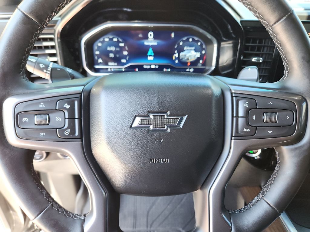 Used 2024 Chevrolet Silverado 1500 High Country w/ Midnight Edition AWD/4WD image 32