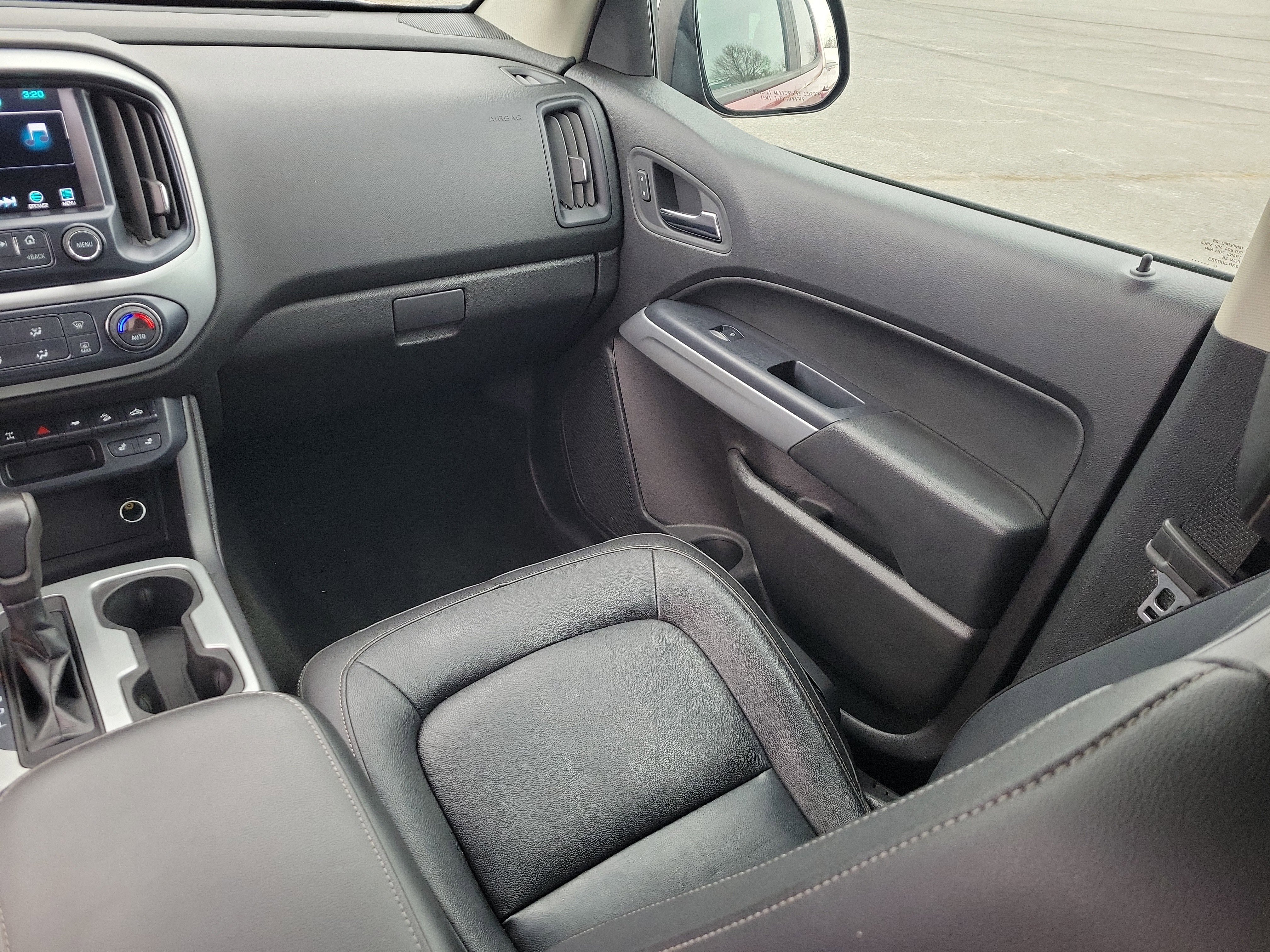 Used 2017 Chevrolet Colorado ZR2 image 18