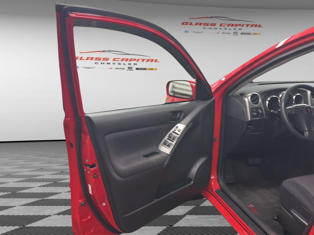 Used 2005 Pontiac Vibe w/ Power Group Value Package FWD image 9