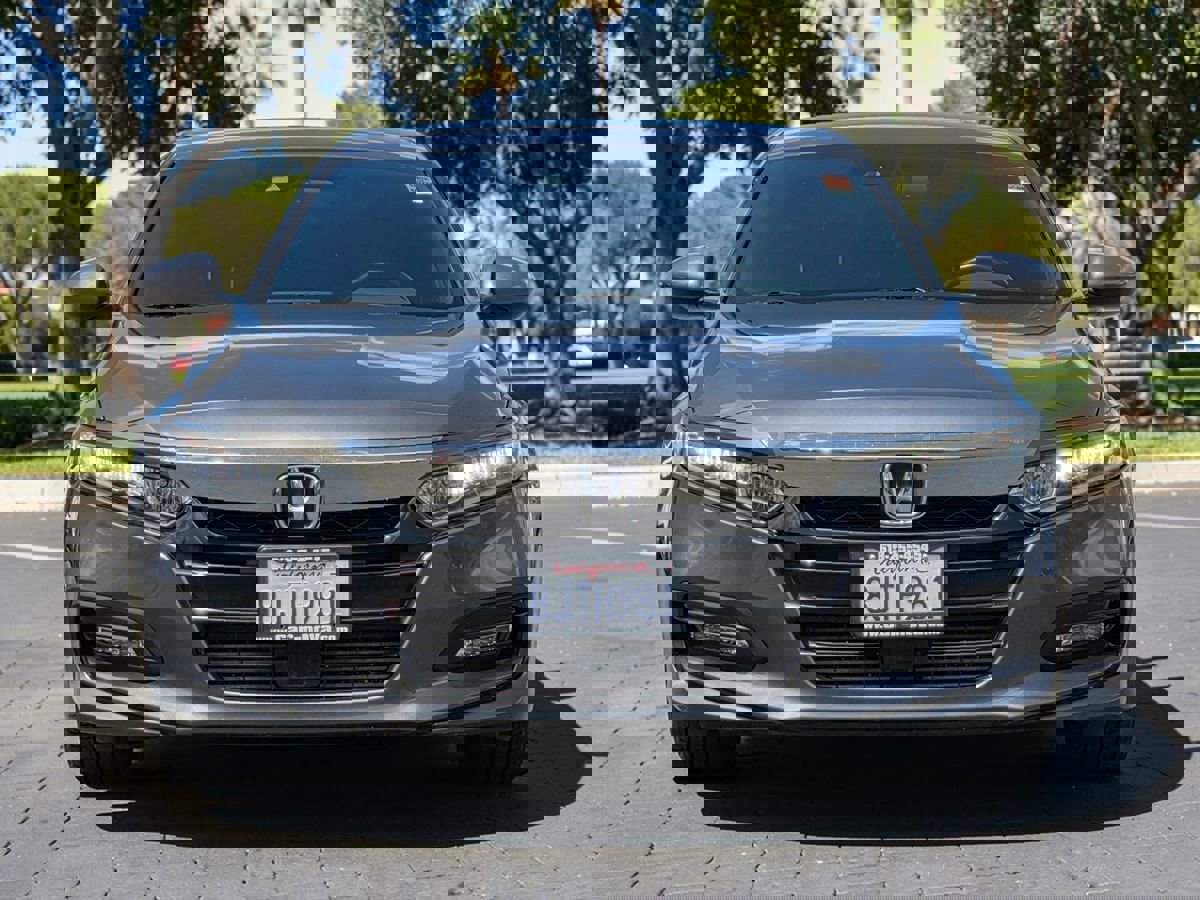 Used 2019 Honda Accord Sport image 3