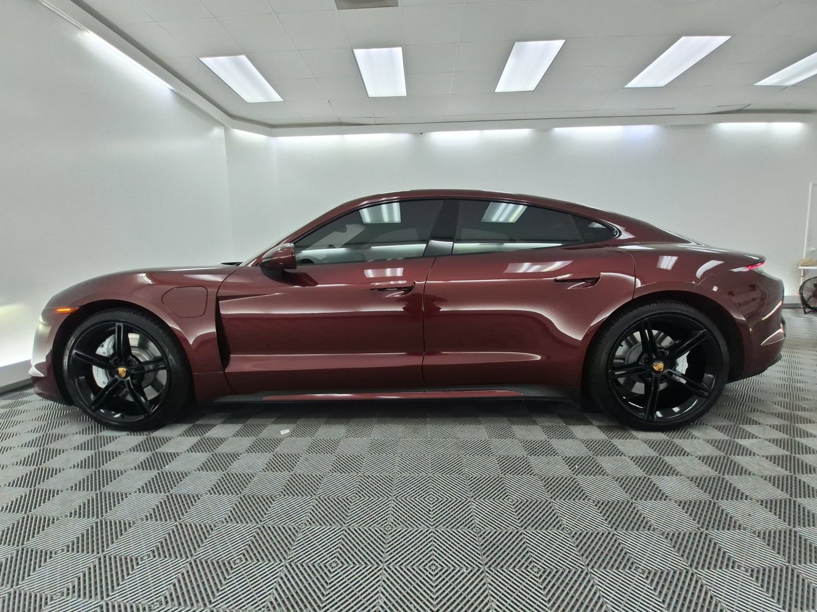 Certified 2021 Porsche Taycan Turbo AWD/4WD image 2