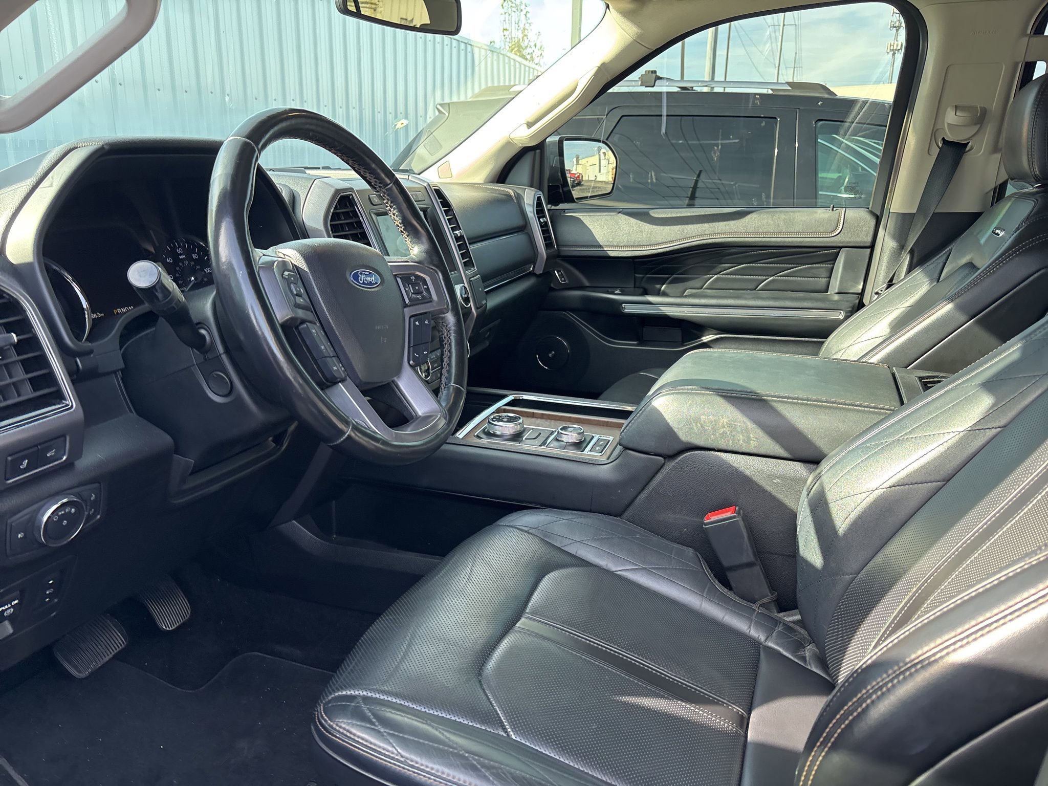 Used 2019 Ford Expedition Platinum image 12