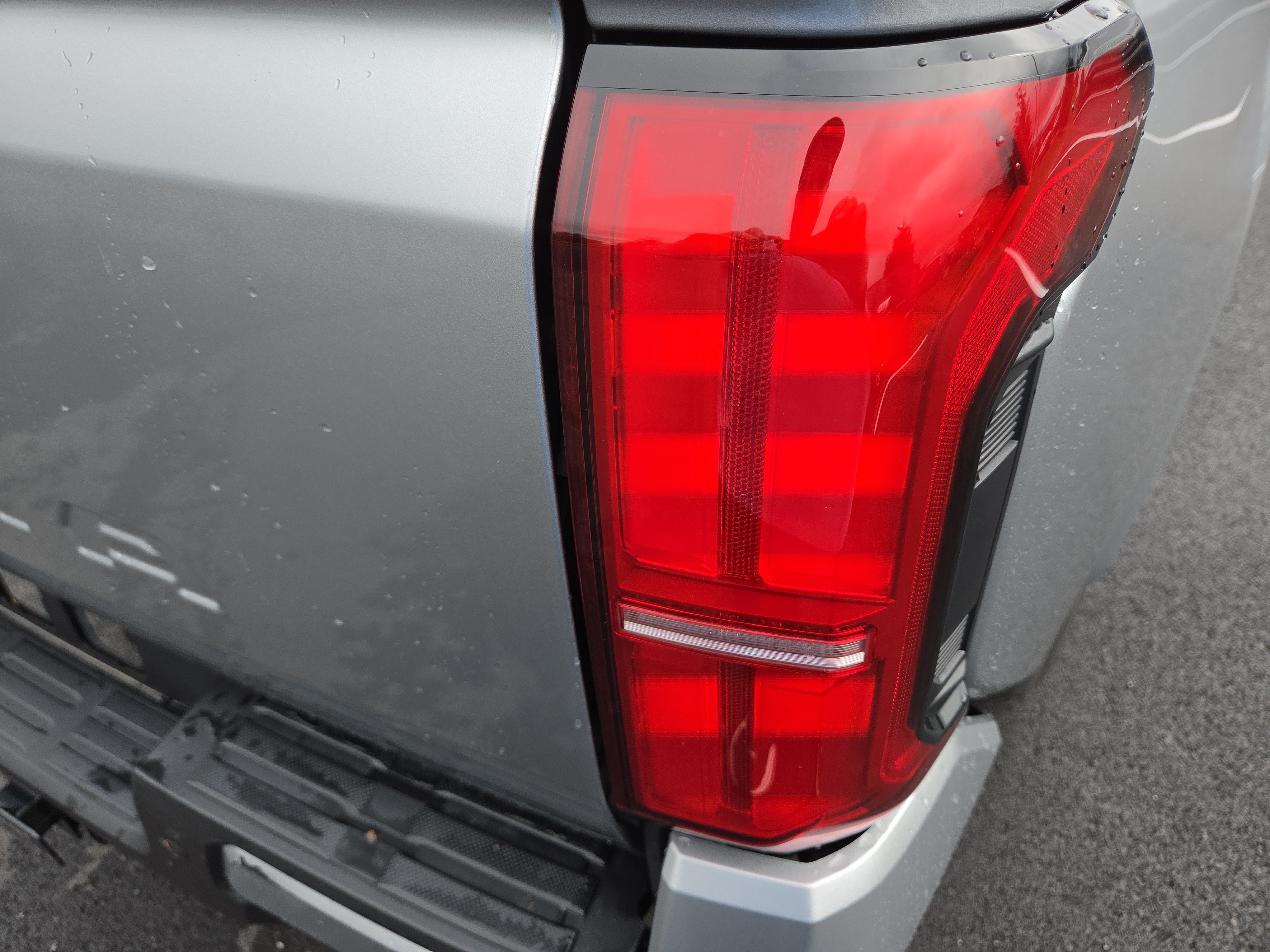 Used 2024 Toyota Tacoma SR5 AWD/4WD image 17
