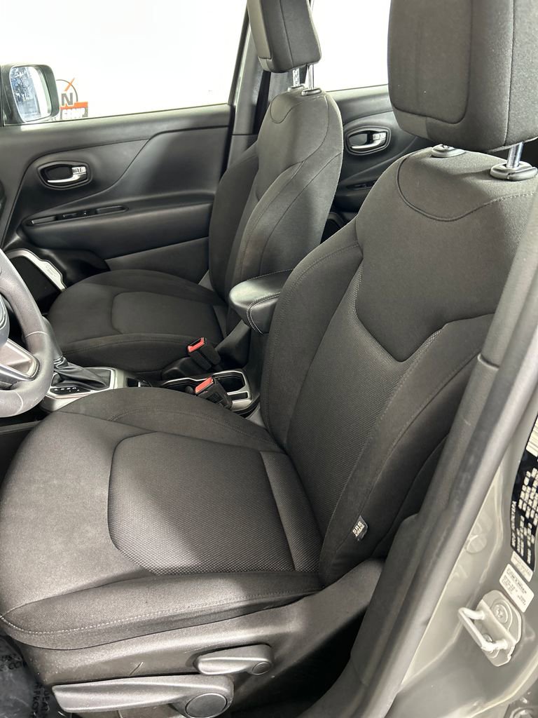 Used 2022 Jeep Renegade Sport AWD/4WD image 12