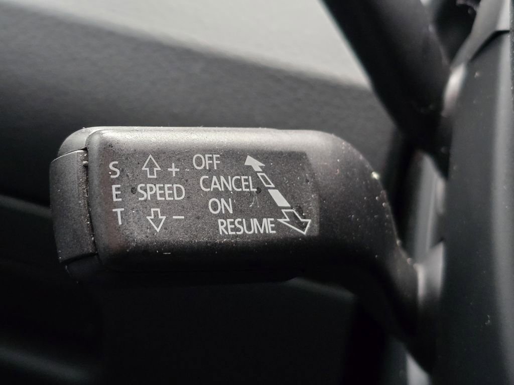 Used 2013 Volkswagen CC R-Line image 14