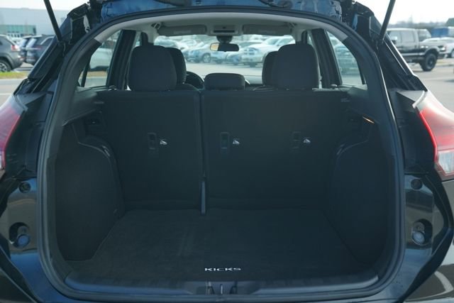 Used 2024 Nissan Kicks SR image 17