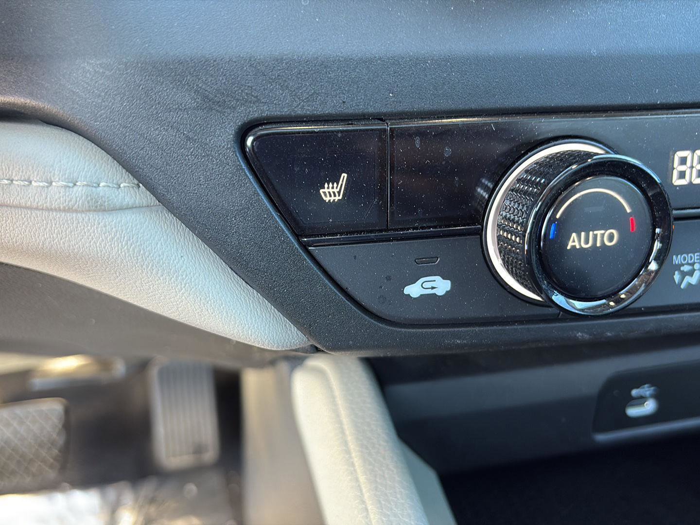 Used 2024 Honda Accord EX image 13