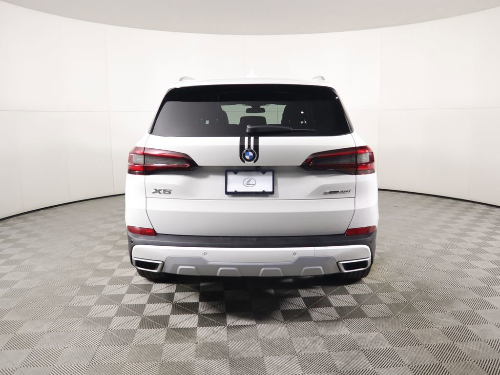 Used 2022 BMW X5 sDrive40i w/ Parking Assistance Package image 6