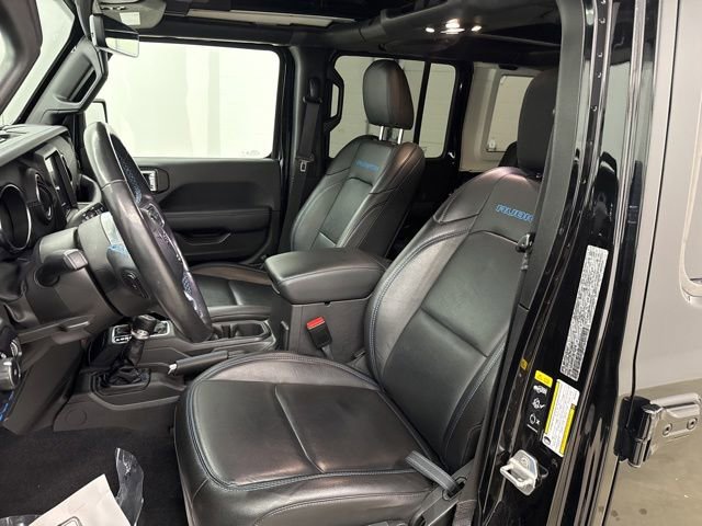 Used 2023 Jeep Wrangler Unlimited Rubicon 4xe w/ Cold Weather Group AWD/4WD image 14
