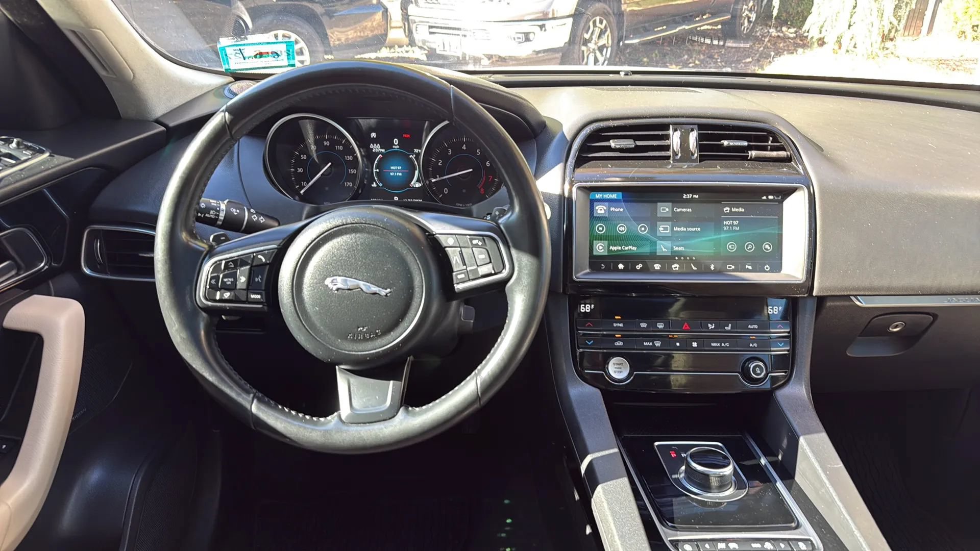 Used 2020 Jaguar F-PACE Premium AWD/4WD image 35